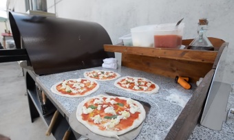 Печь Clementi Pizza Party с окрашенной крышей